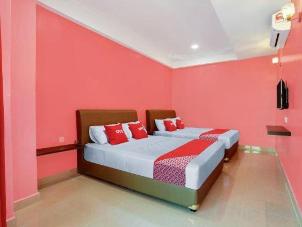 Oyo 89387 Sun Keerana Hotel Klang Eksteriør bilde
