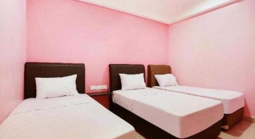 Oyo 89387 Sun Keerana Hotel Klang Eksteriør bilde