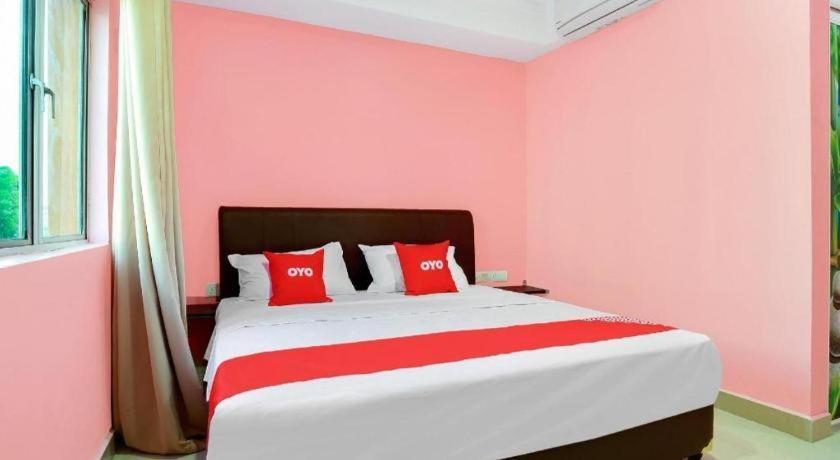 Oyo 89387 Sun Keerana Hotel Klang Eksteriør bilde