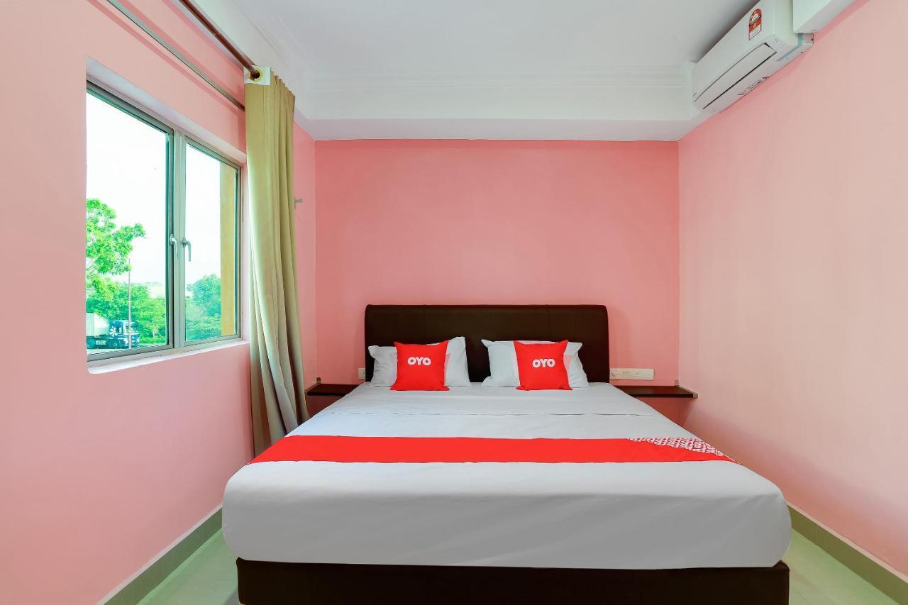 Oyo 89387 Sun Keerana Hotel Klang Eksteriør bilde