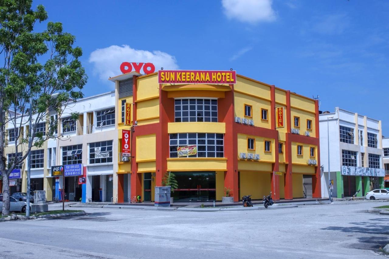 Oyo 89387 Sun Keerana Hotel Klang Eksteriør bilde