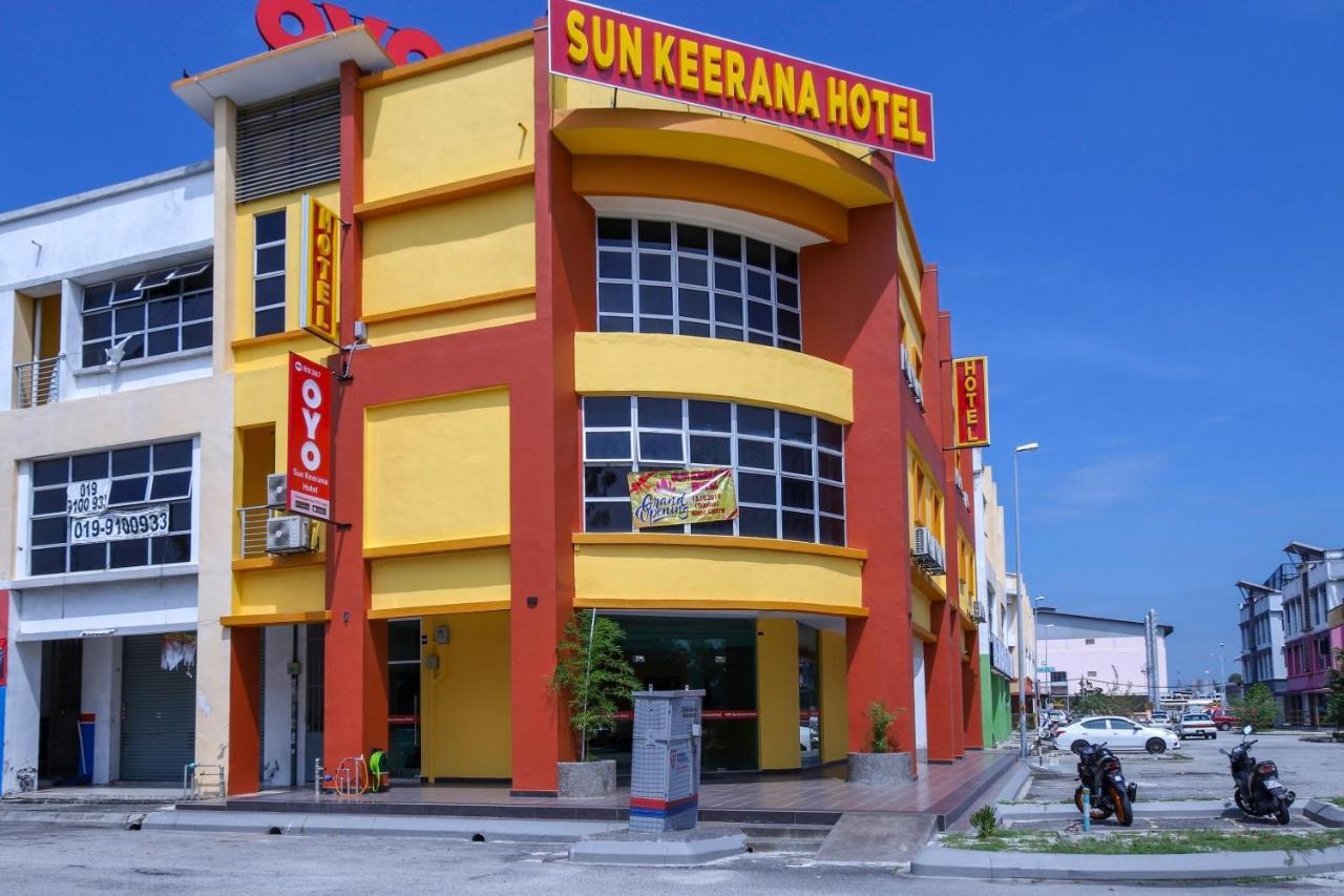 Oyo 89387 Sun Keerana Hotel Klang Eksteriør bilde